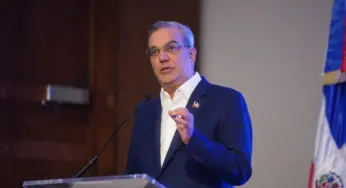 Abinader felicita a Daniel Noboa por su reelección en Ecuador: Un triunfo cívico y democrático